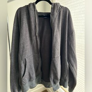 Men’s zip-up sweater